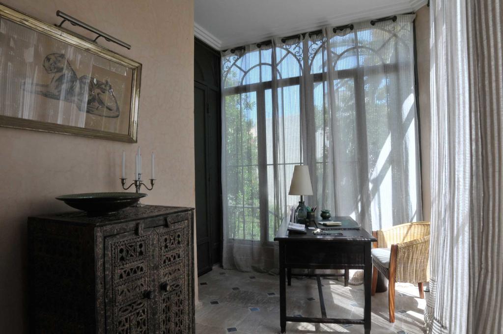 Room 1